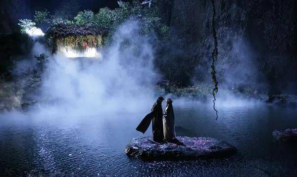 所以金庸在小说中,将全真教的活动地点锁定在终南山,并把"活死人墓"