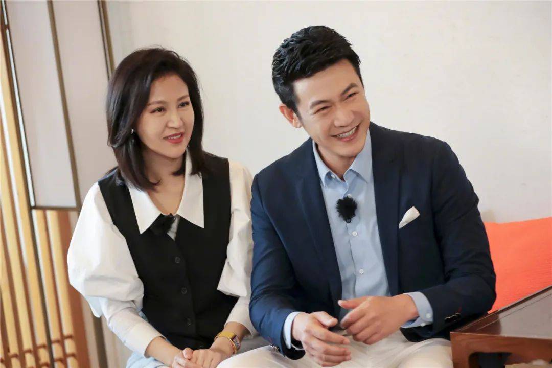 陆毅一家四口出游,14岁贝儿身高169超过鲍蕾,狂长身高不长体重_女儿