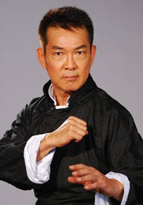 元彪谈李连杰,我的腿功是一流的,也不是李连杰的对手_成龙_动作