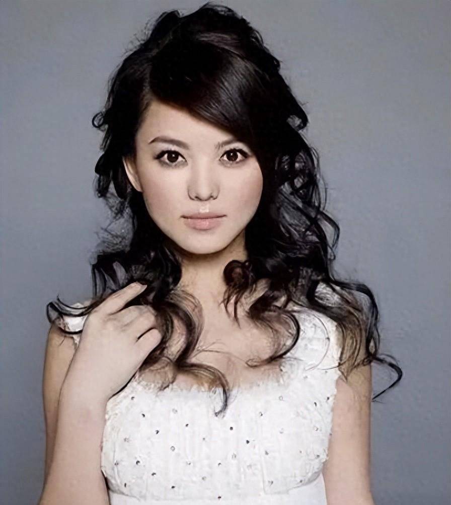 47岁李湘再也藏不住了"农村私生子"身世曝光,上门激动认亲_王岳伦