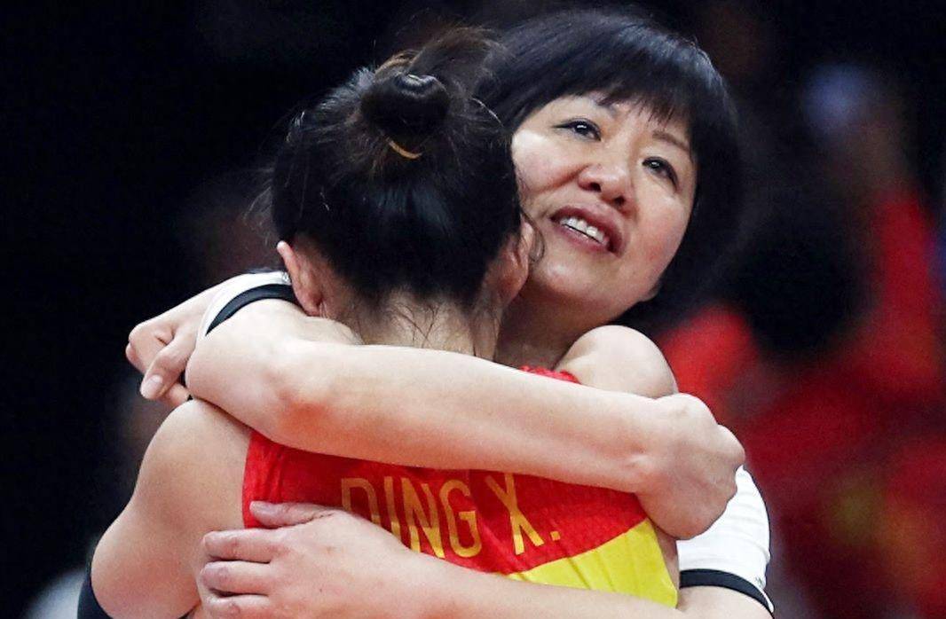 惠若琪被质疑整容 容光焕发,赵蕊蕊老得不敢认_郎平_中国女排_主教练