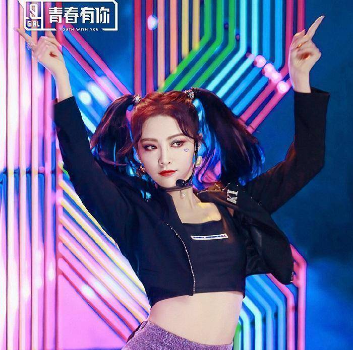 《青你2》排名"大洗牌",许佳琪进步飞跃,谢可寅出道位有点悬_比赛