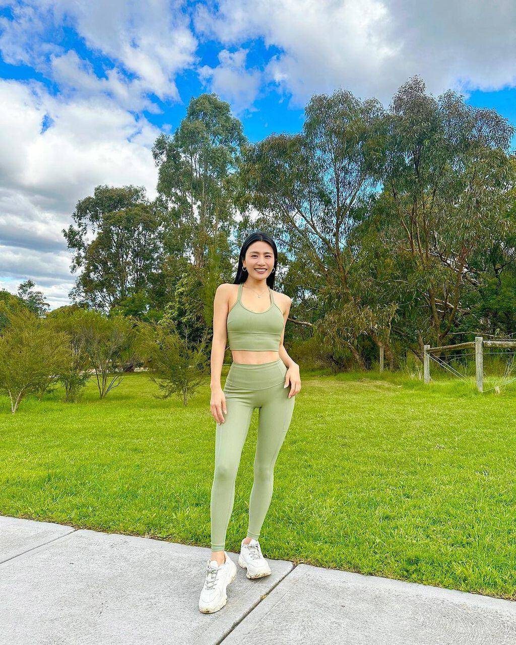 林芊妤(coffee)自考获瑜伽牌又开设youtube频道教瑜伽,深受观众欢迎