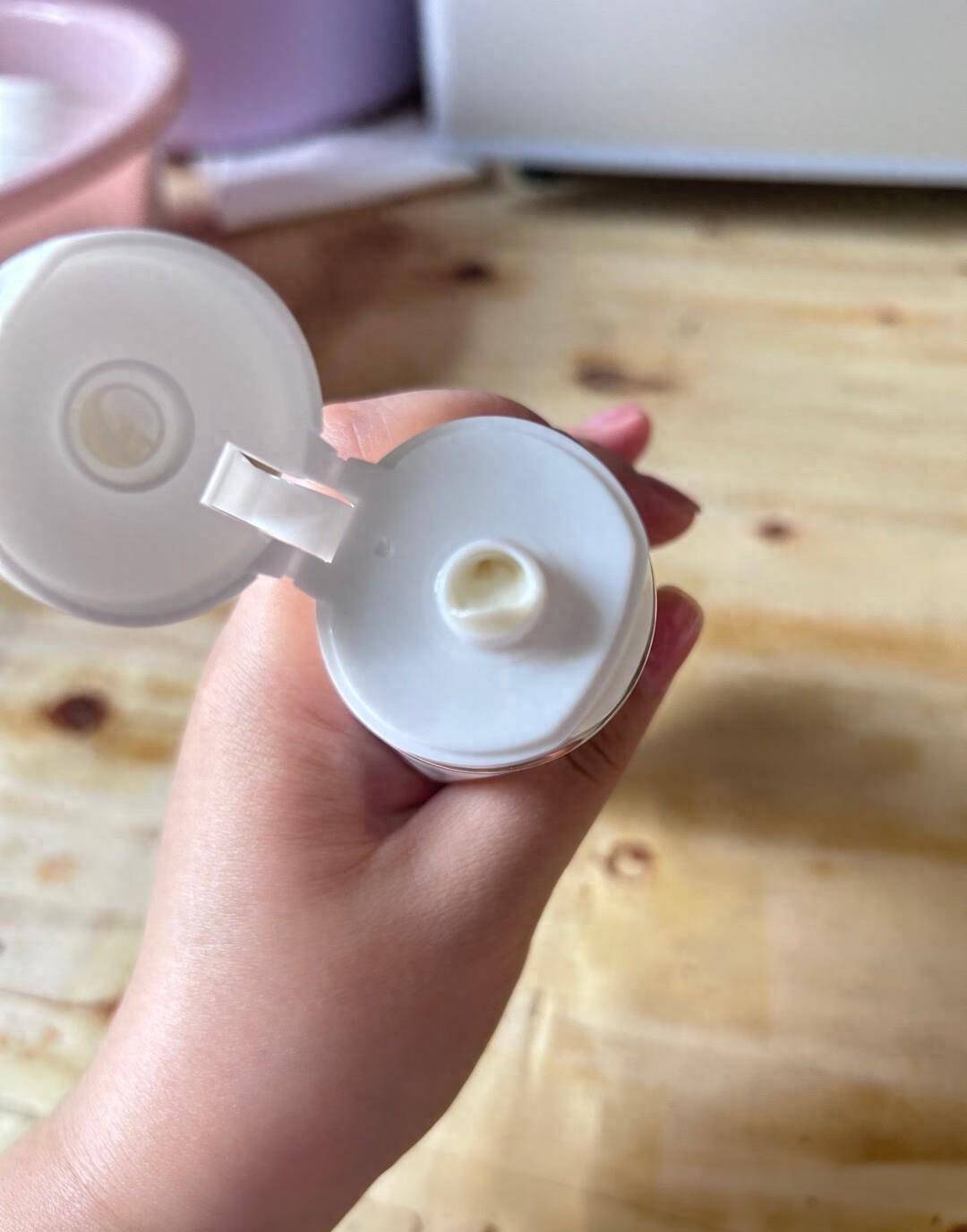 探索cle de peau cpb清爽洁面乳:护肤的绝佳选择