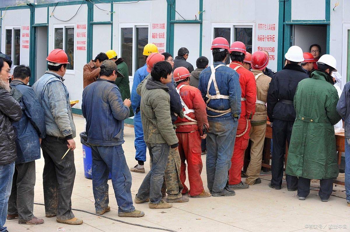 赶工期,探究工作中的紧迫性和压力_团队_时间_员工