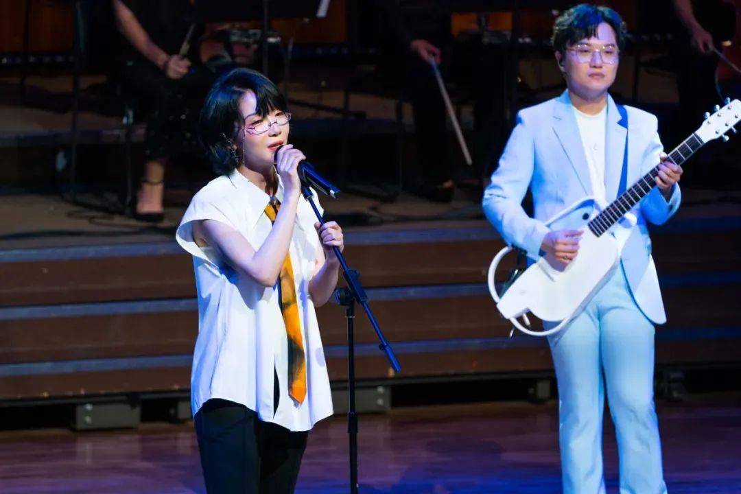 易科国际为mr. miss · 刘恋 × 杜凯演唱会提供全套扩声系统解决方案