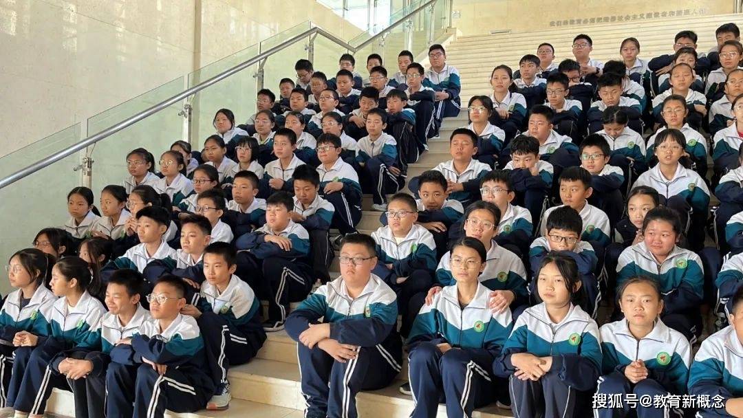 济南市济阳县创新中学考察团莅临莱芜区汶源学校进行考察交流_办学