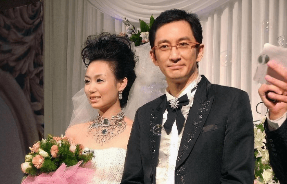 的张无忌,《九品芝麻官》的方唐镜,以及《妙手仁心》 程至美的男主持