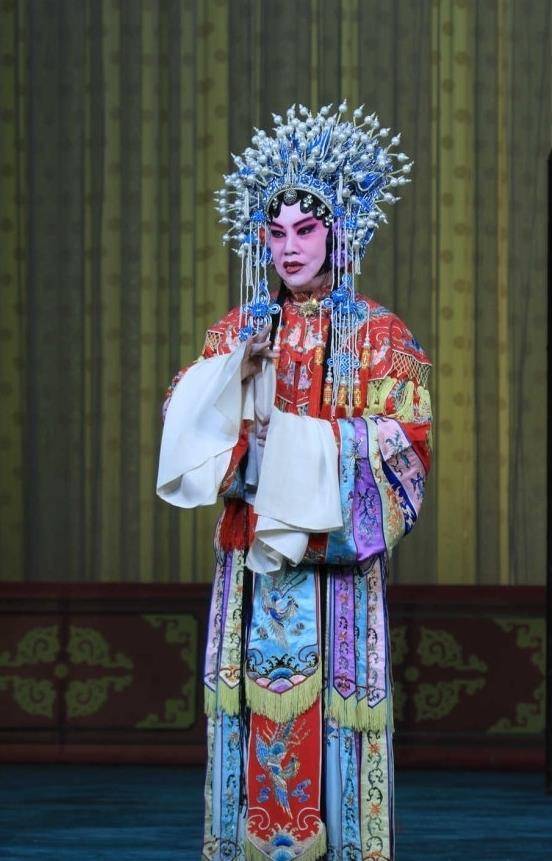 当今京剧张派首屈一指当属赵秀君,为人谦恭曾主动让张学敏当大轴