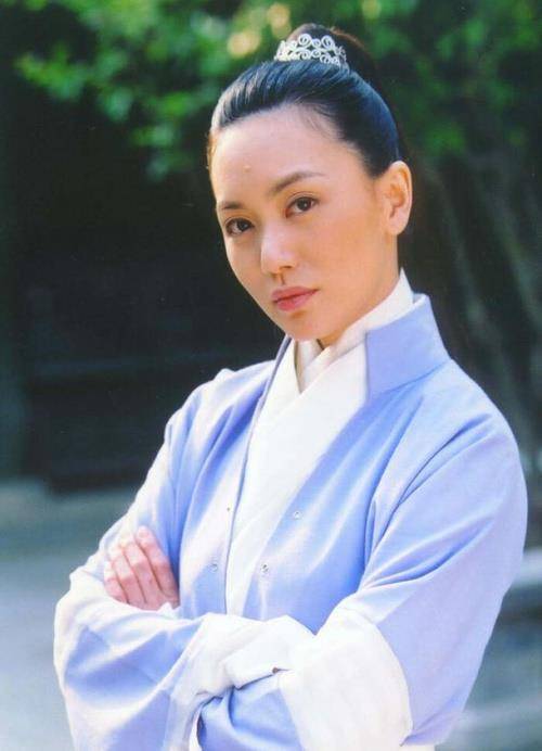 但是按摩师上来就对她动手动脚,疑似误入特色按摩店,这件事也让郭妃丽