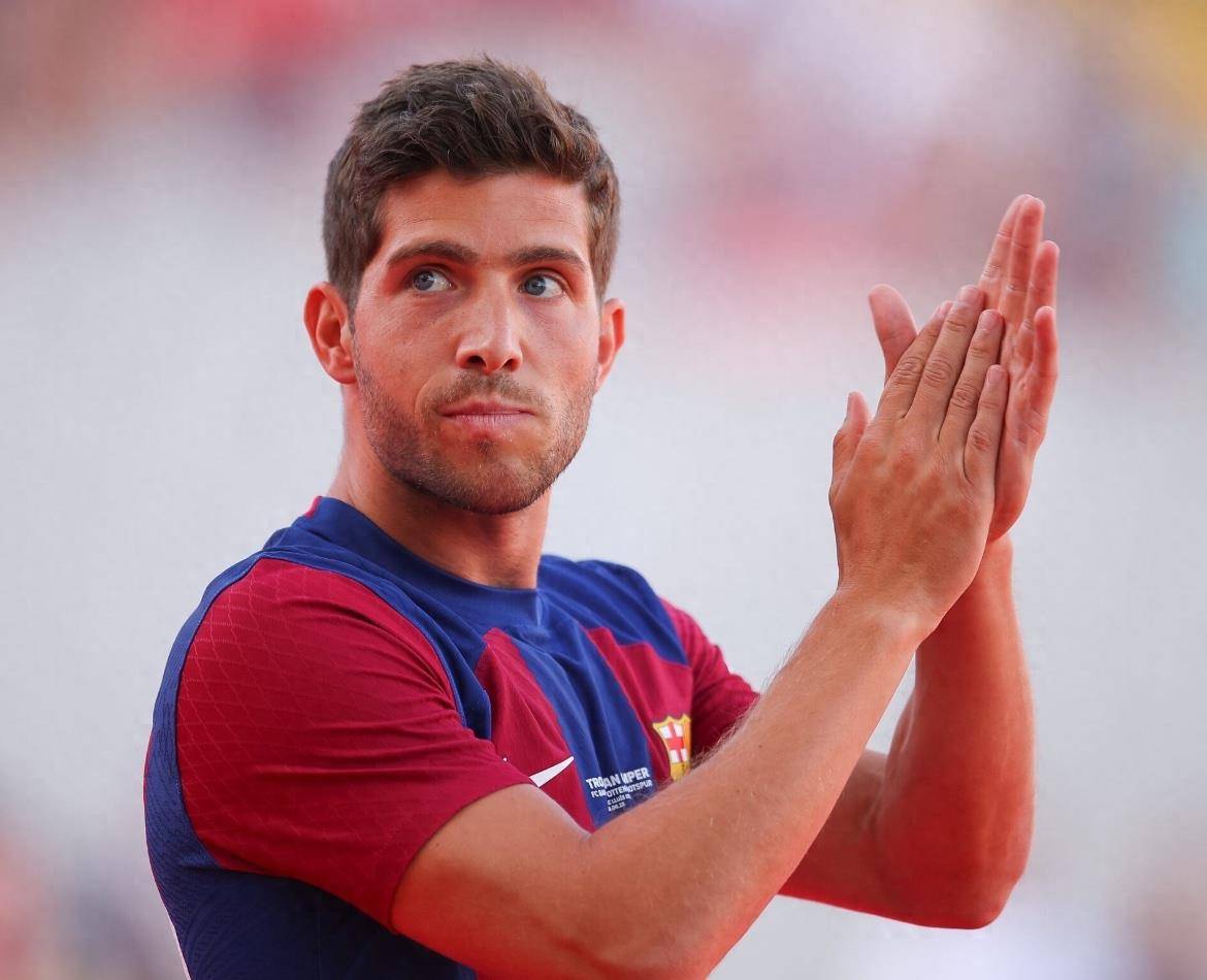 再见,巴塞罗那!队长离队,加盟迈阿密国脚,去了梅西.哈维同意放弃.