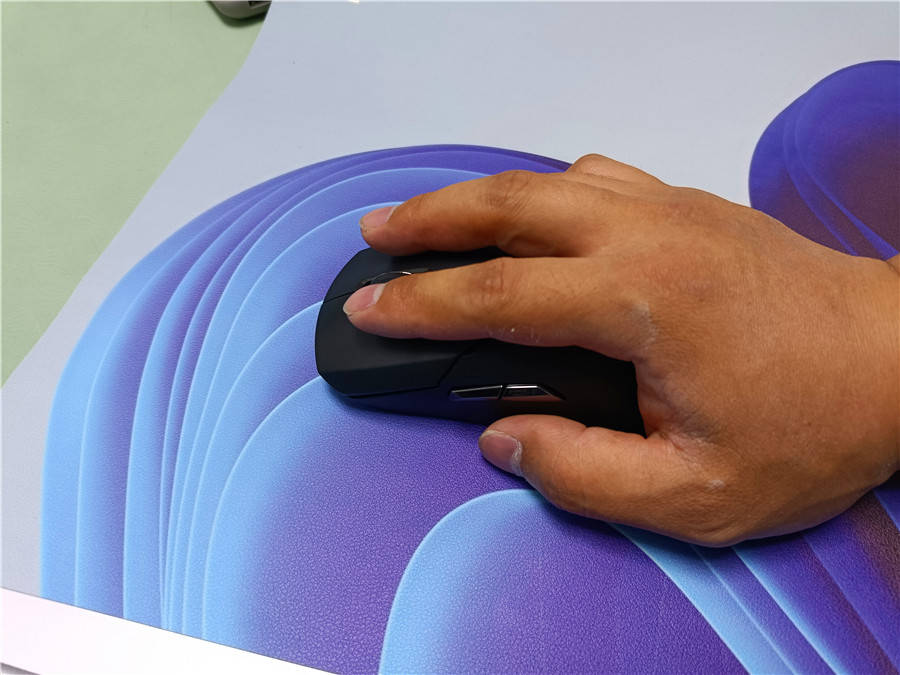 轻量化双模无线电竞游戏鼠标雷柏VT9PRO新体验