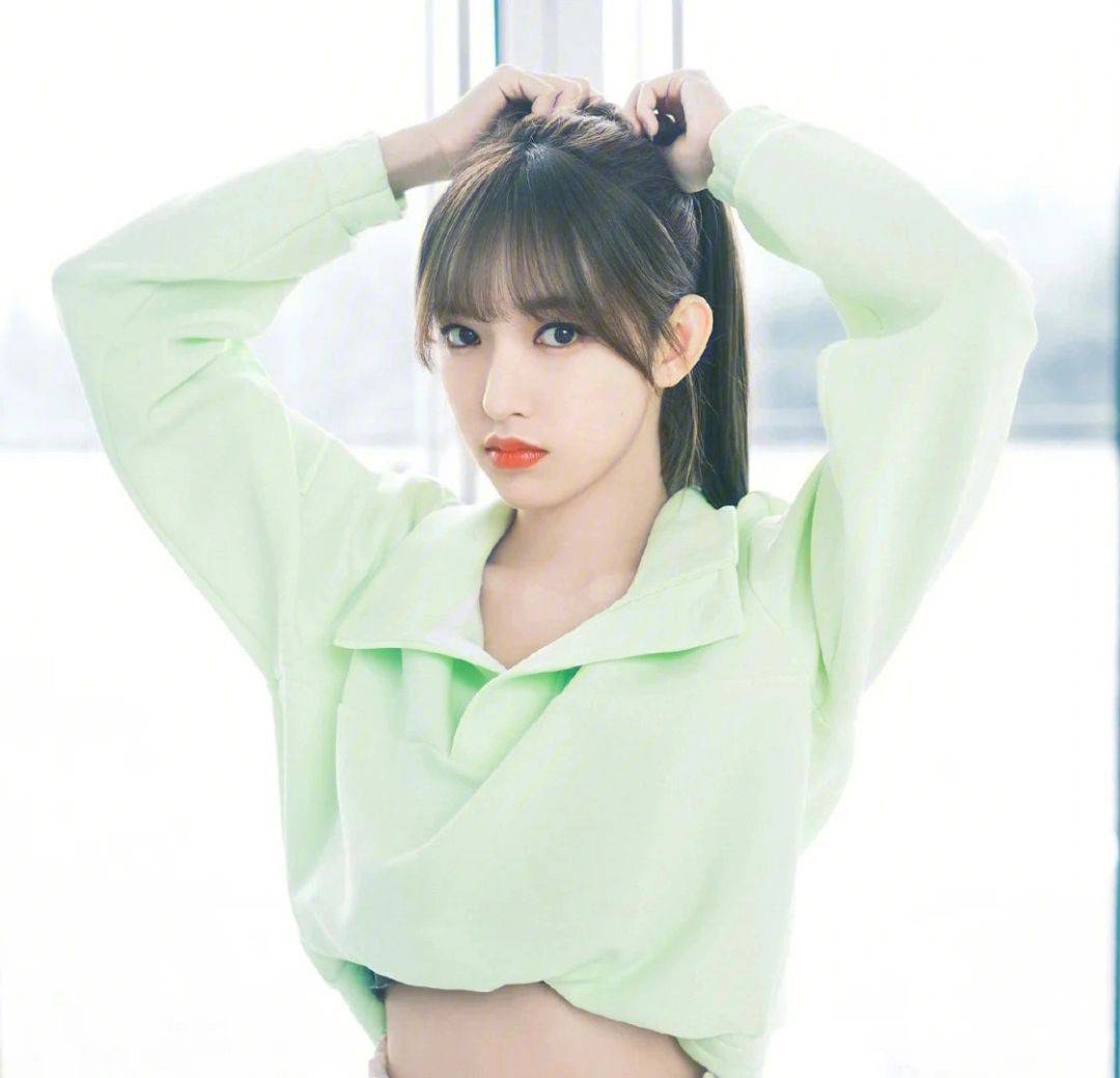 25岁程潇,温柔如奶个性如潇!_才华_女神_演艺