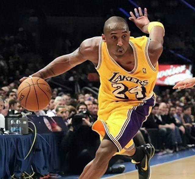 科比遗孀走出丧夫阴霾,身材凹凸,女人味十足,费舍尔追求瓦妮莎_生活