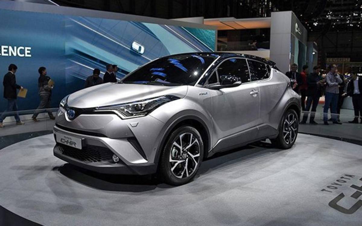 全新一代丰田C-HR要来了！外形更激进，配混动/插混/纯电三种动力