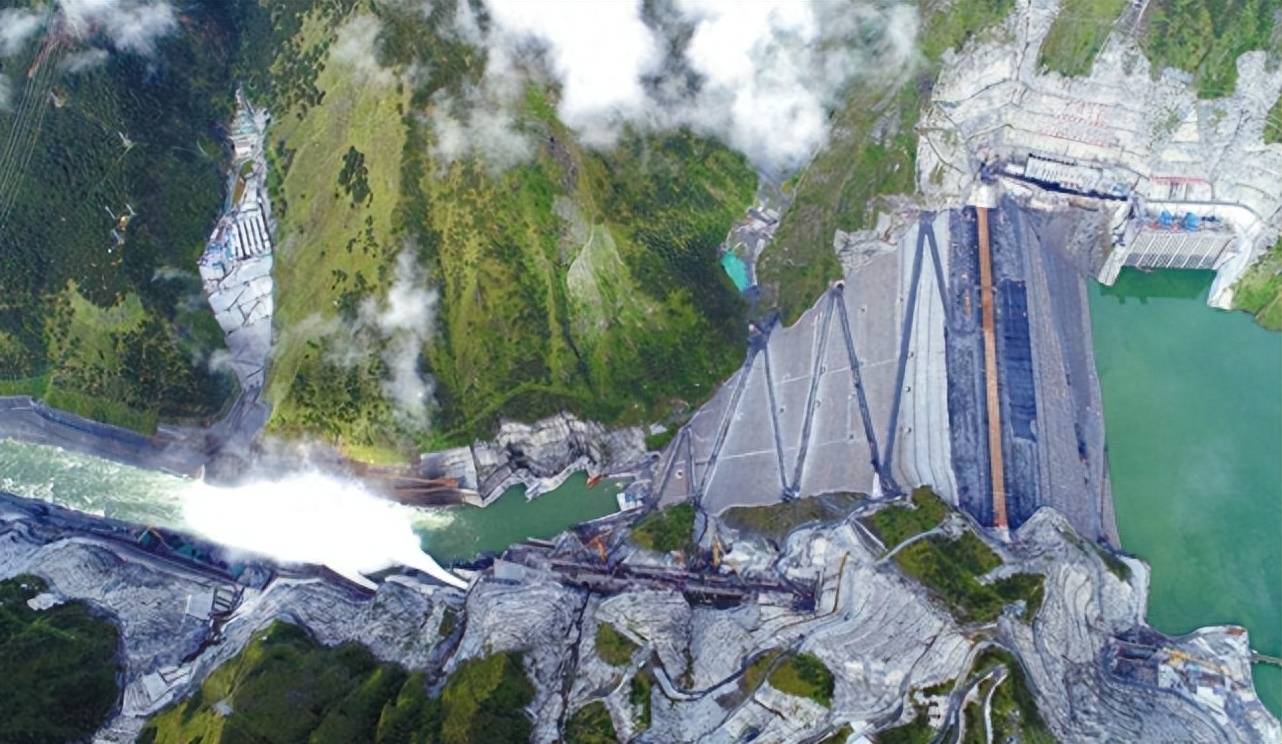 中国欲建世界最大水电站,年发电量3千亿度远超三峡,就在西藏_墨脱