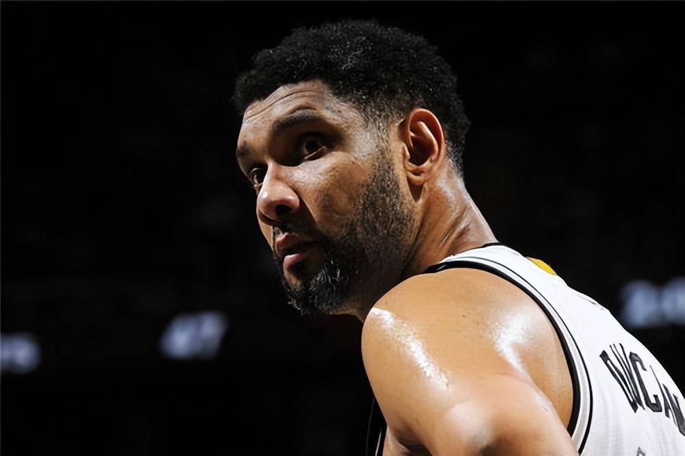 1,乔丹体脂率3%乔丹是nba历史上最顶级的球员,所以他的很多数据都被神