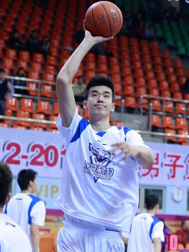 张文艺_比赛_球员