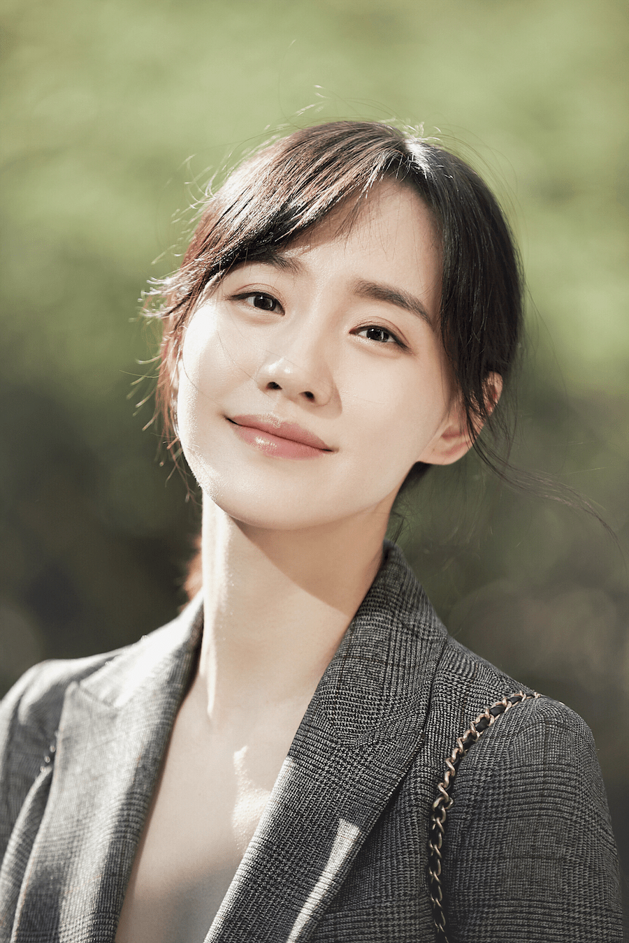 王智41岁事业线大美腿,真让人惊艳!_王志_图片_观众