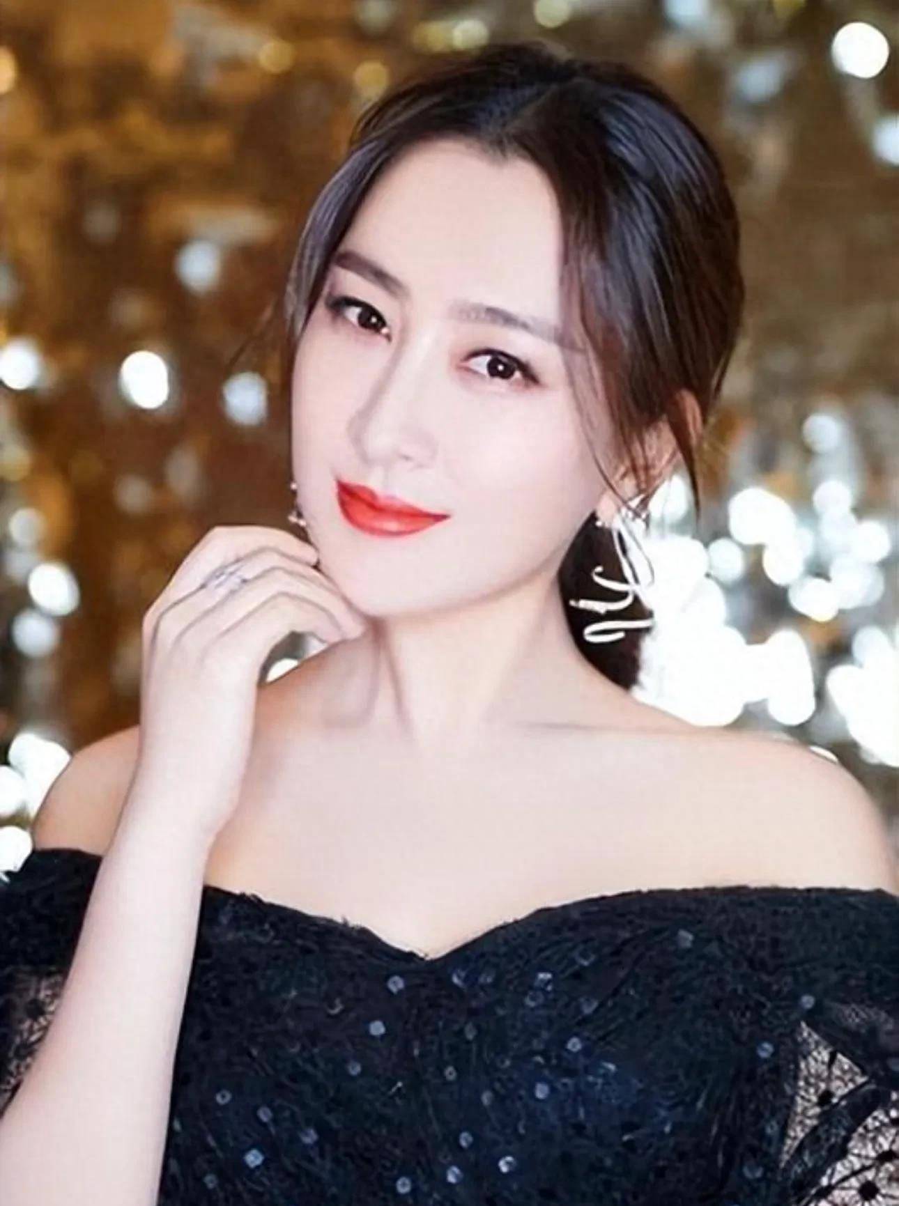 张歆艺曾在追求失败时爆料自己陷害他人,甚至毁掉了袁弘的演艺事业.