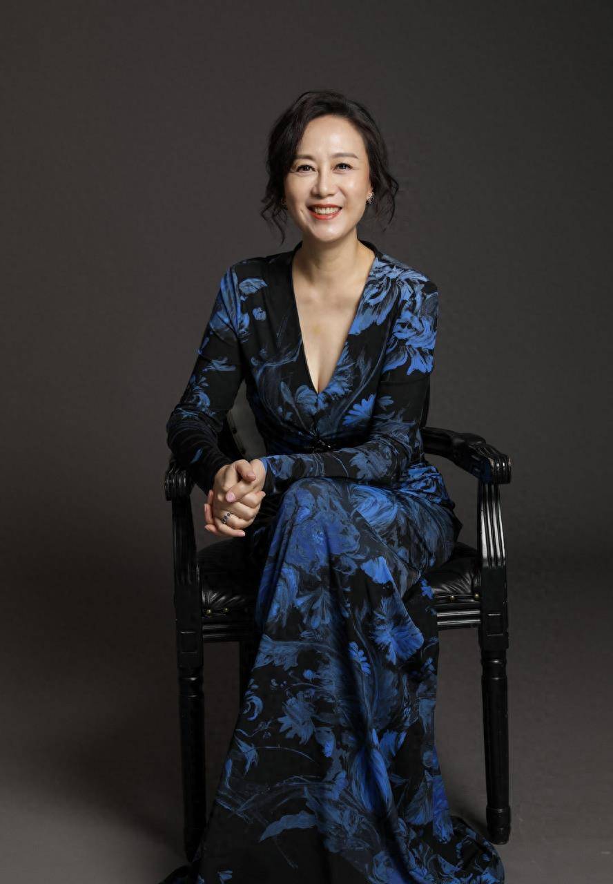 60岁吴玉芳太抗老了!