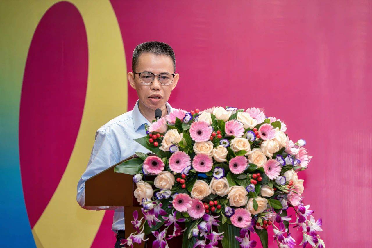 历届性文化节赞助单位及参展商广州趣爱阁陈林侨发言广州趣爱阁作为性