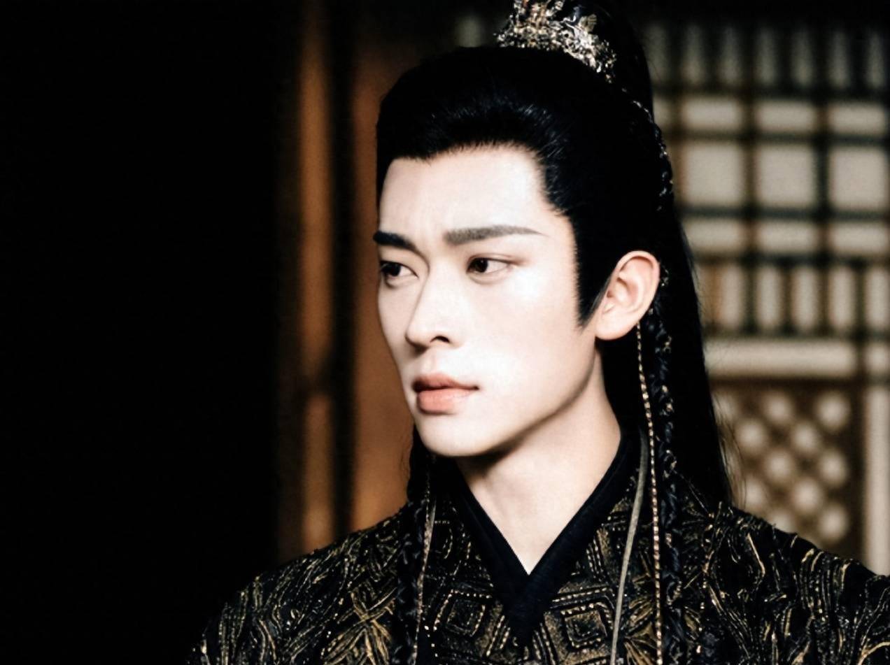 请联系作者删除,图片与内容无关,请勿转载)在《云之羽》中,丞磊饰演的