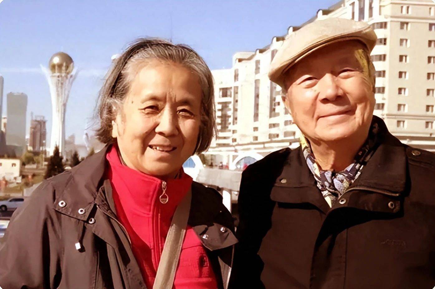 著名女导演王好为:与摄影家丈夫无儿无女,晚年与猫狗为伴_李晨声_工作