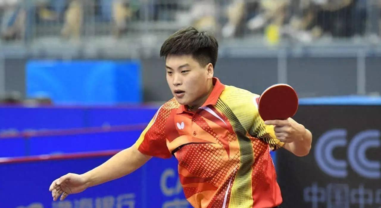 40岁国乒世界冠军郝帅给晚辈"上课",3-2险胜全国冠军_比赛_乒乓球