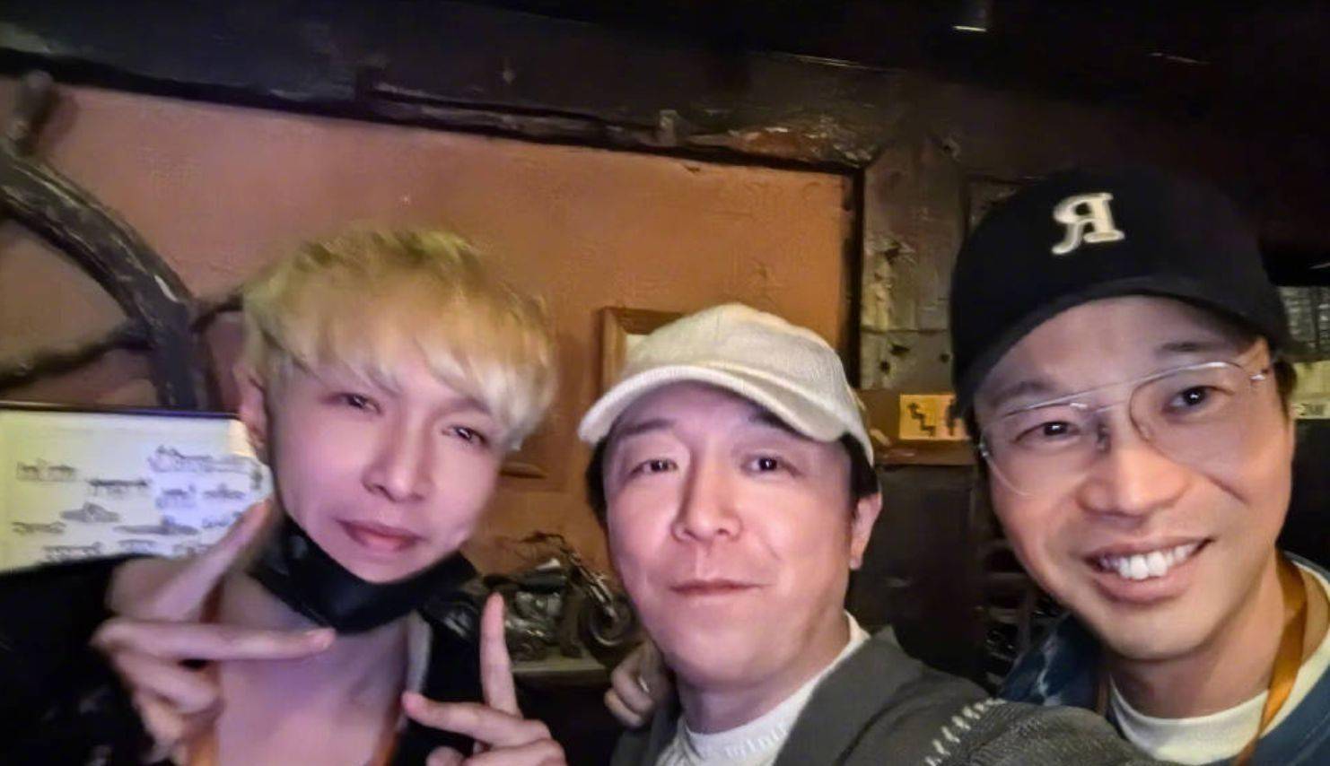 极限男人帮乌镇聚餐 黄渤张艺兴黄磊亲密合照_友谊_照片_王迅