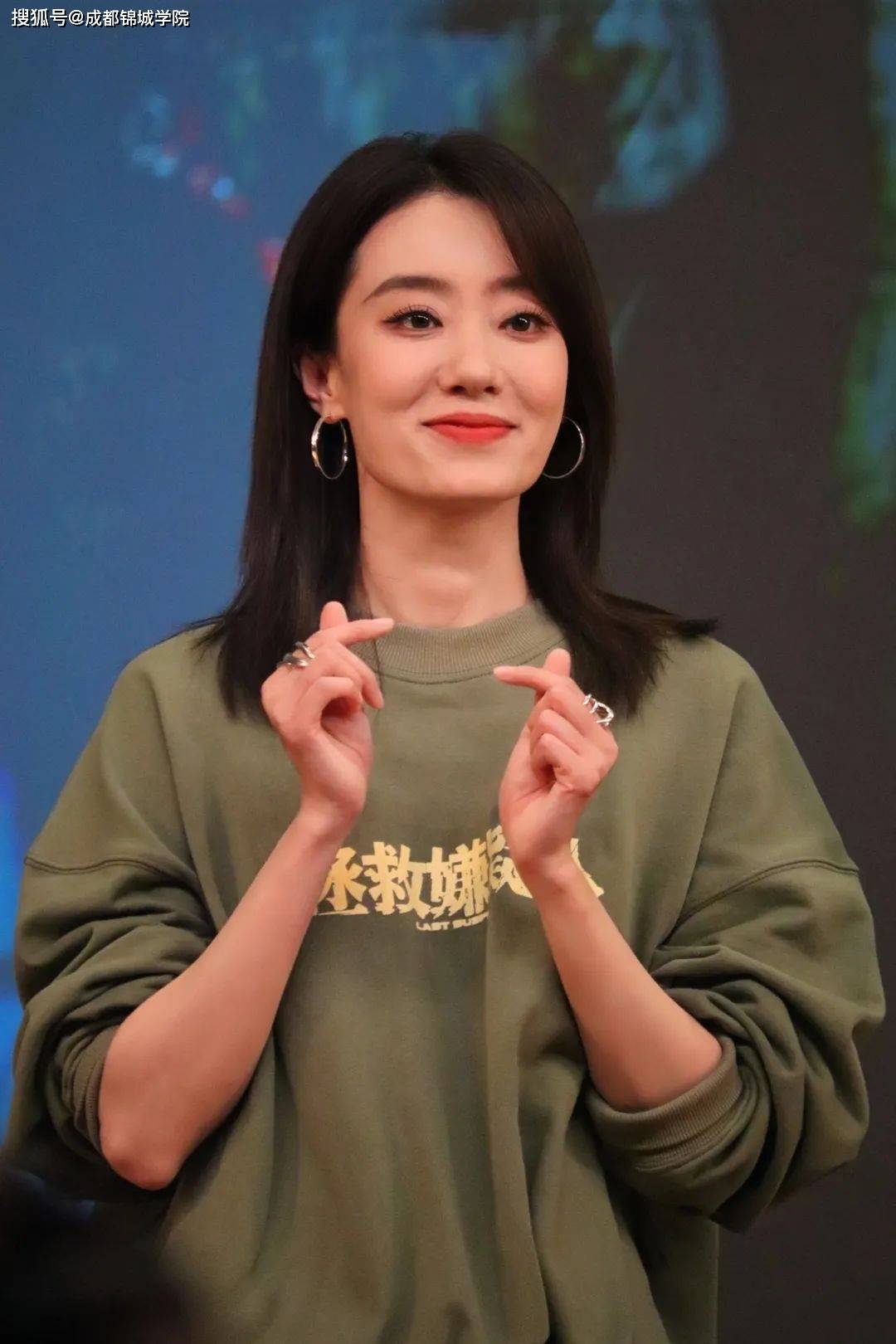现场观众的掌声和欢呼,青年演员王子异还现场重现了电影中的经典片段