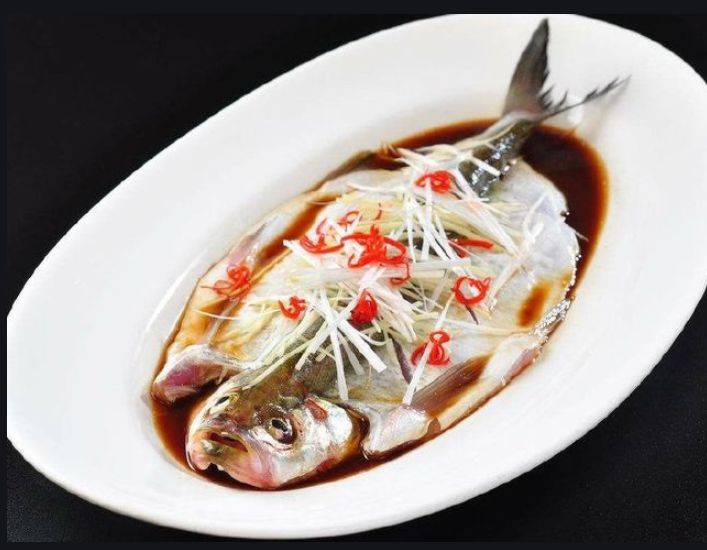 清蒸白鱼:一道能让你品尝到清甜与鲜美的佳肴_口感_美食_吉林