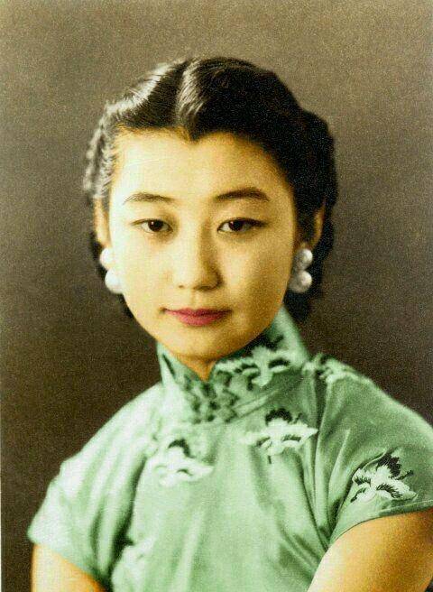 她一生不恋爱,不结婚,不工作,想嫁皇帝失败,结果寿