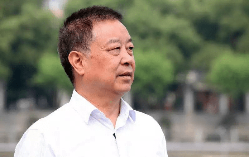 浙江巨富村书记,账面资产170亿,给村民投了20亿_邵钦祥_花园村_的花园