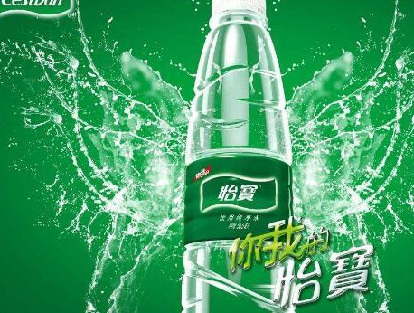 娃哈哈可是当年的"网红"水了,光是广告就投入很大的精力,连王力宏都请