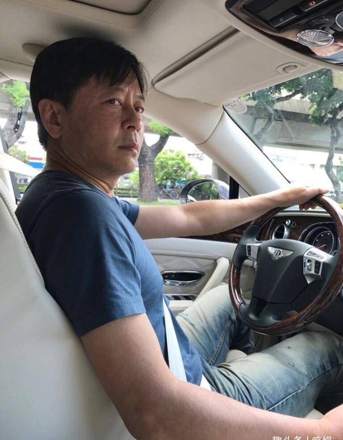 55岁王杰近照,妻离子散初恋亡,儿子陌生不像他,真的一无所有_歌曲
