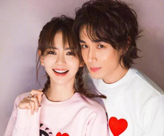 "宠妻奶爸"李承铉:是外人口中的"软饭男"还是家里有矿?