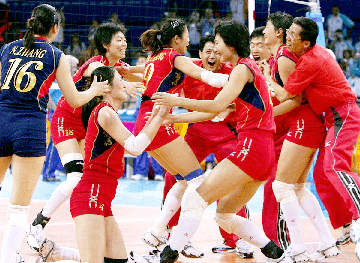 雅典奥运会女排夺冠19周年:12位功勋球员的人生有笑有泪_中国女排