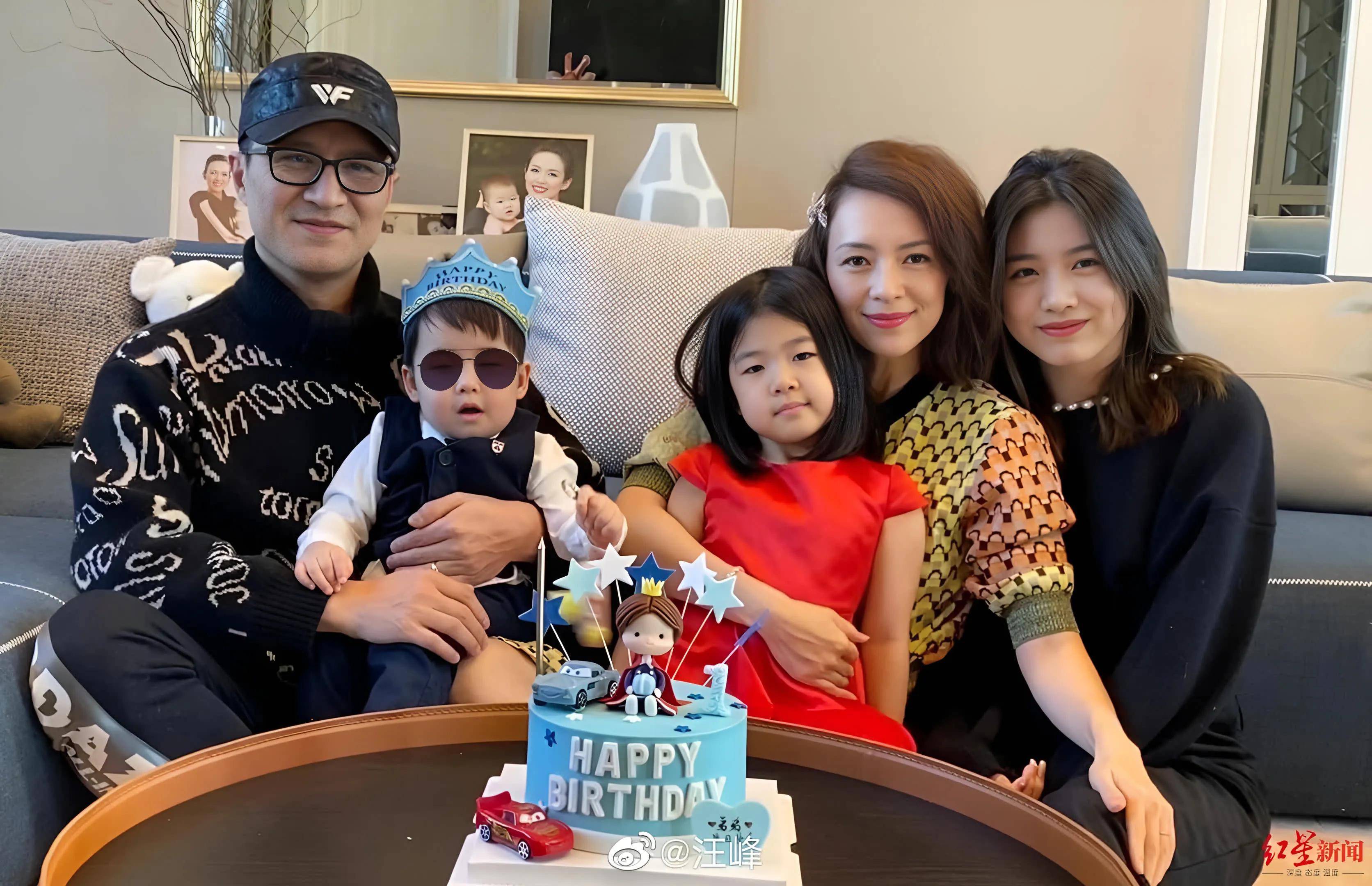 国际章以前吃那么好,怎么看上皮裤汪?_章子怡_汪峰_华纳