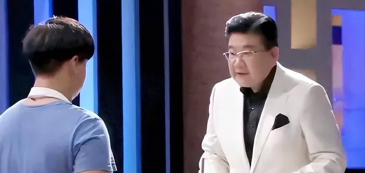 "上海第一主持人",为你揭秘曹可凡的双面人生_节目_形象_于涛