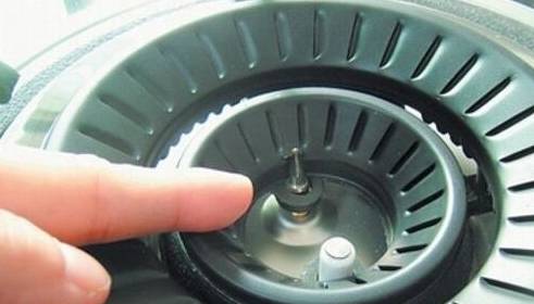 老爸用牙签"抠一下"燃气灶,省下一半燃气费!真后悔没早点学到