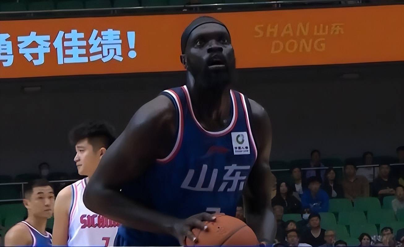 终于赢球了,沙约克33分全场最高,山东高速力克四川迎首胜_比赛_赵海龙