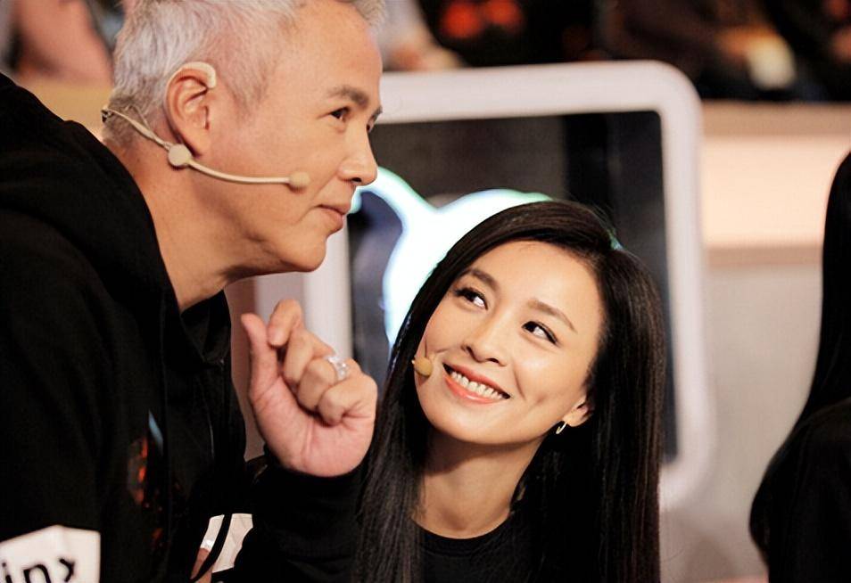 张庭夫妇三年狂卖91.7亿利润只有1920万?不管你信不信,我信了!