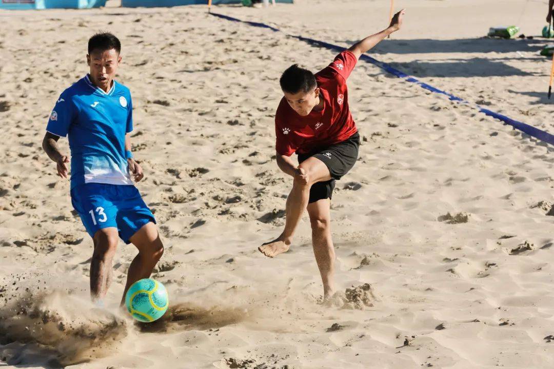 黎祺彬和胥立获得优秀裁判员,中山大学队张晓宇获得最佳教练员,吉林