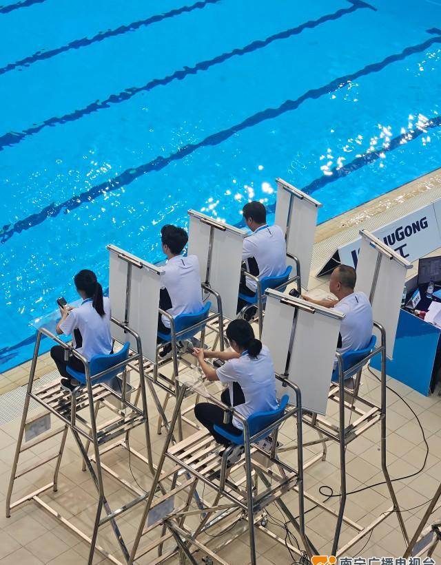 广西跳水学校图片