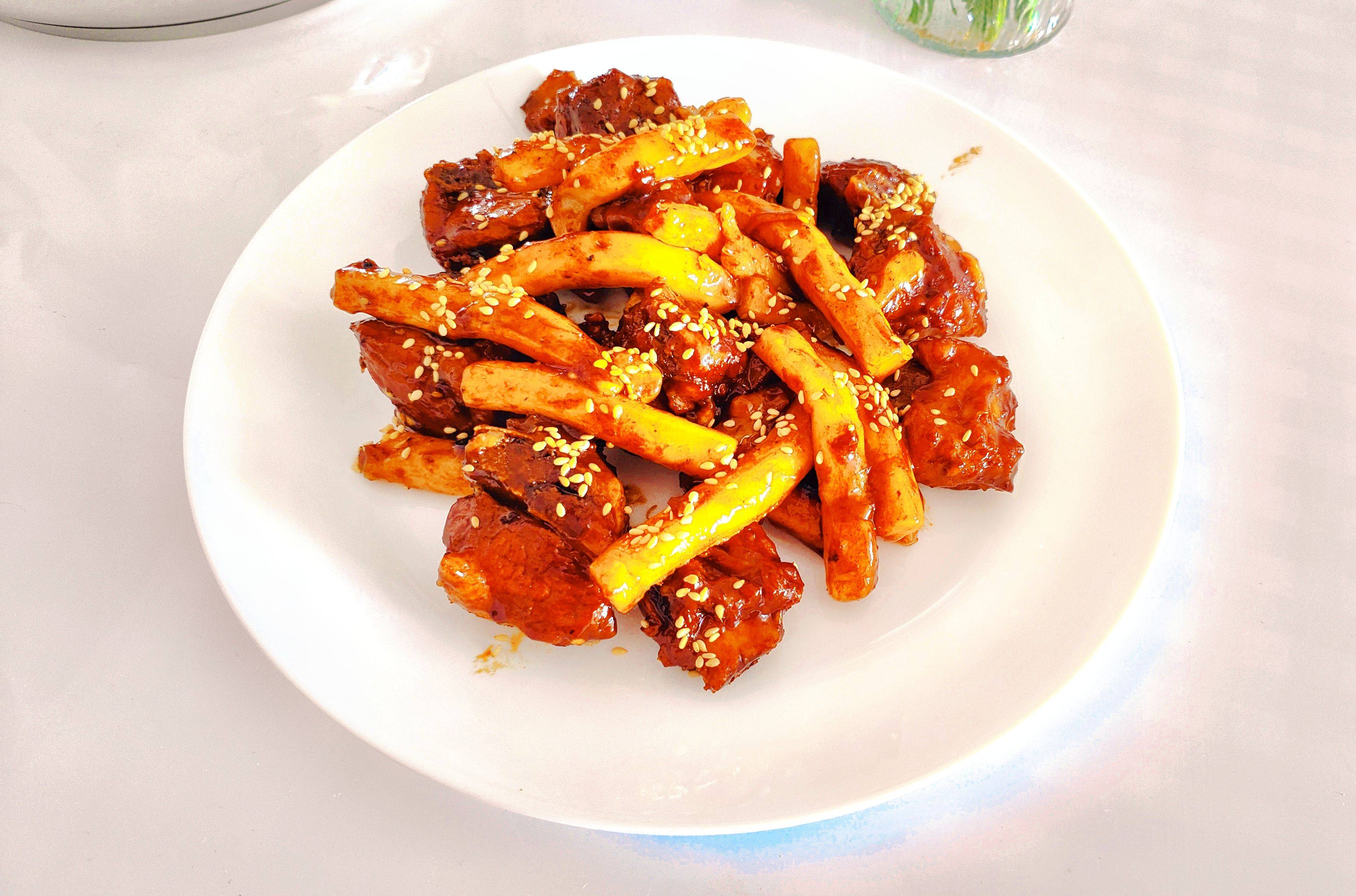 轻松做饭,帝伯朗花样系列-聚光智控压力锅