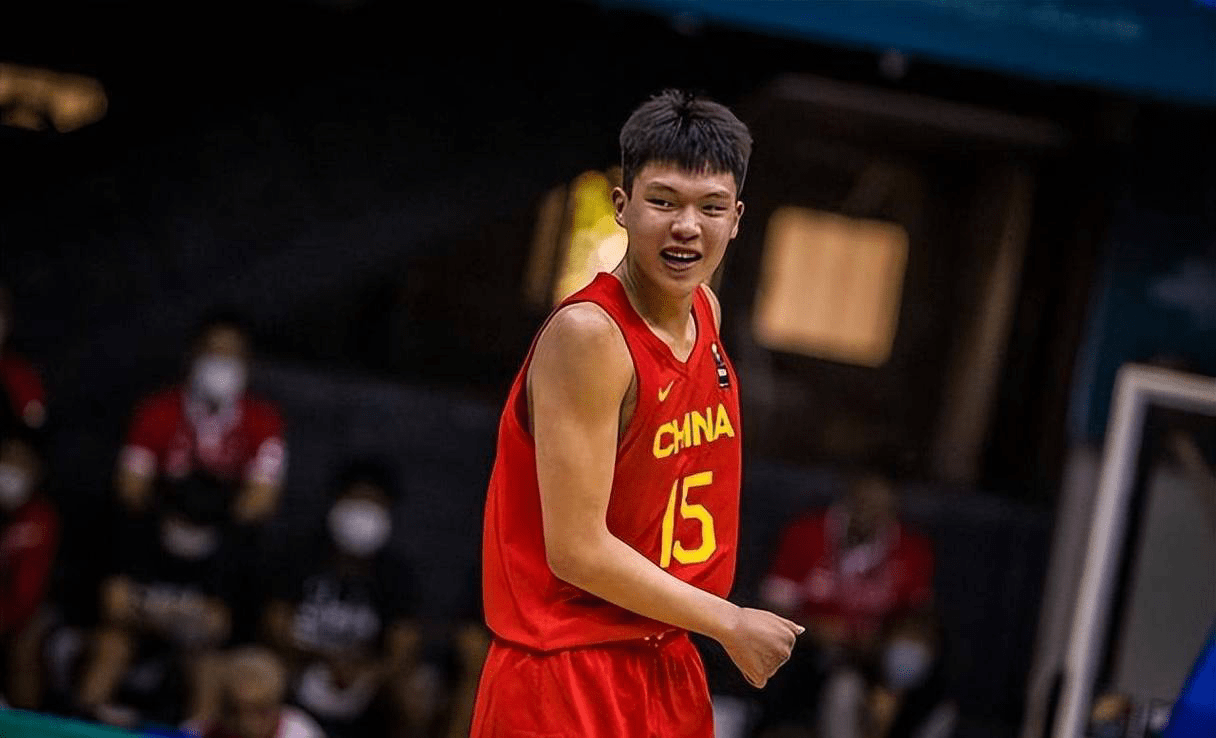 杨毅:他有2大弱点 像姚明阿联准备几年再去nba_比赛_1_cba