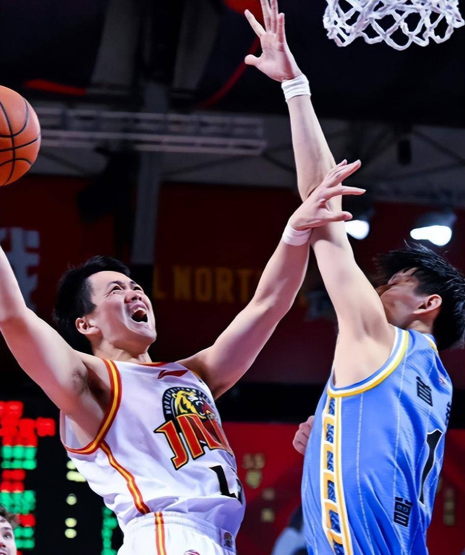 新星排行榜_NBA官方新秀榜:霍姆格伦超文班亚马首次登顶!活塞新星稳居第三