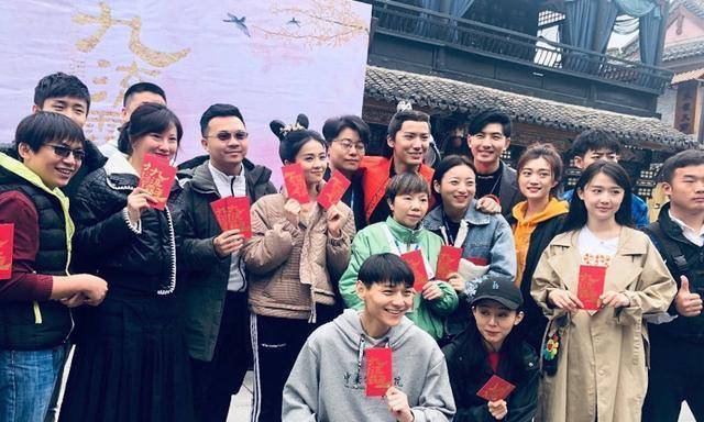 胡一天首演民国剧搭档张云龙!网友:女主是谁?_演员阵容_题材_江城