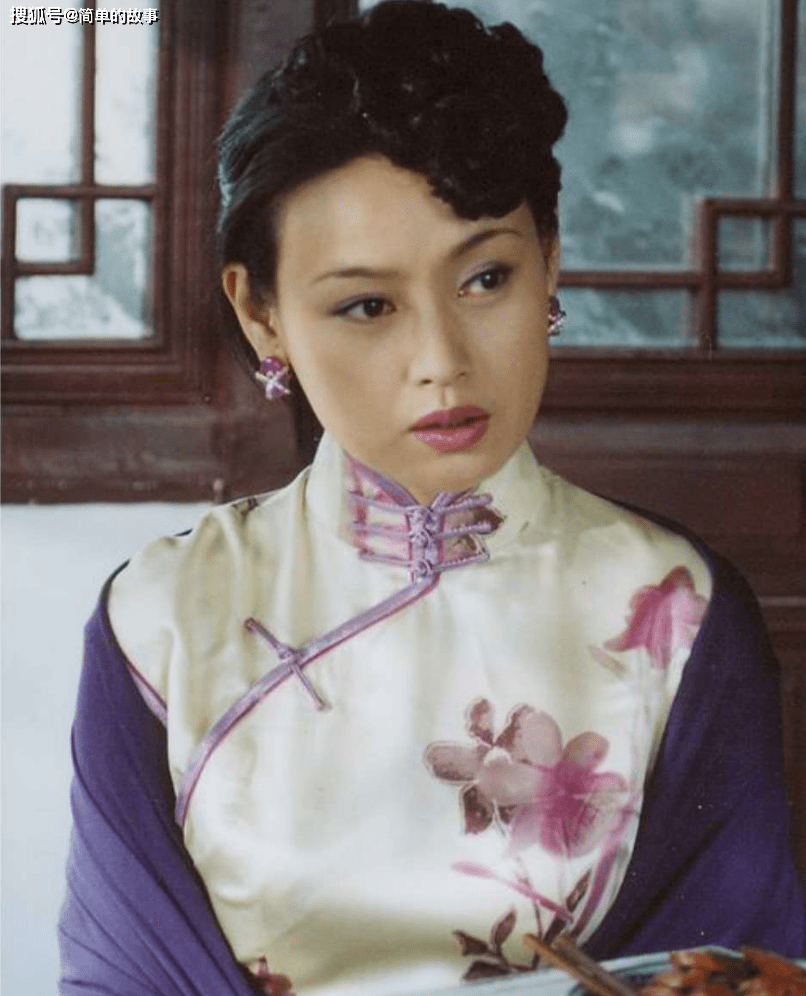 遗憾的是戏外并没有高圆圆名气大,这是很多人对朱九真扮演者的评价